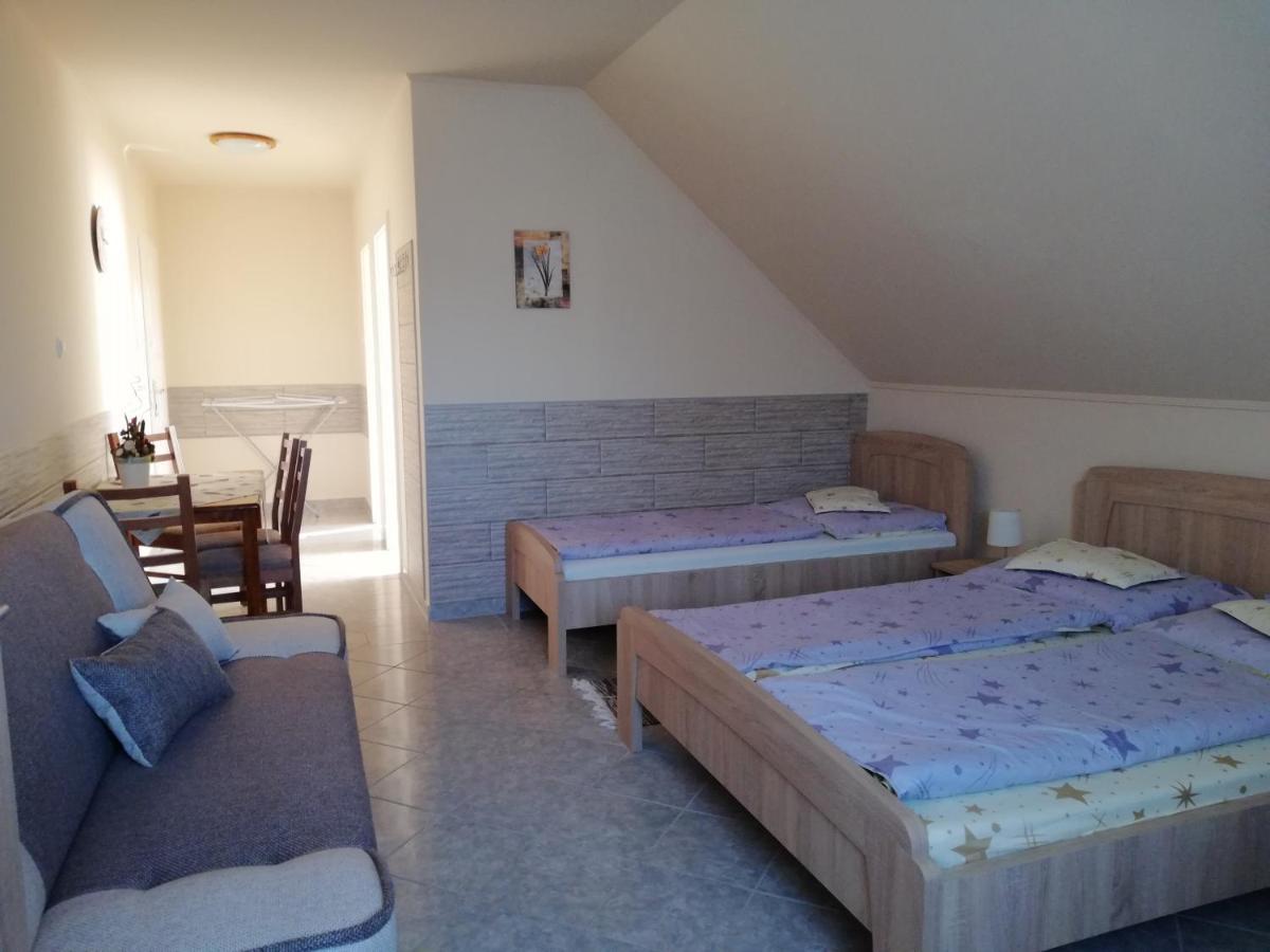 Imola Es Andrea Apartmanhaz Hajdúszoboszló Eksteriør bilde