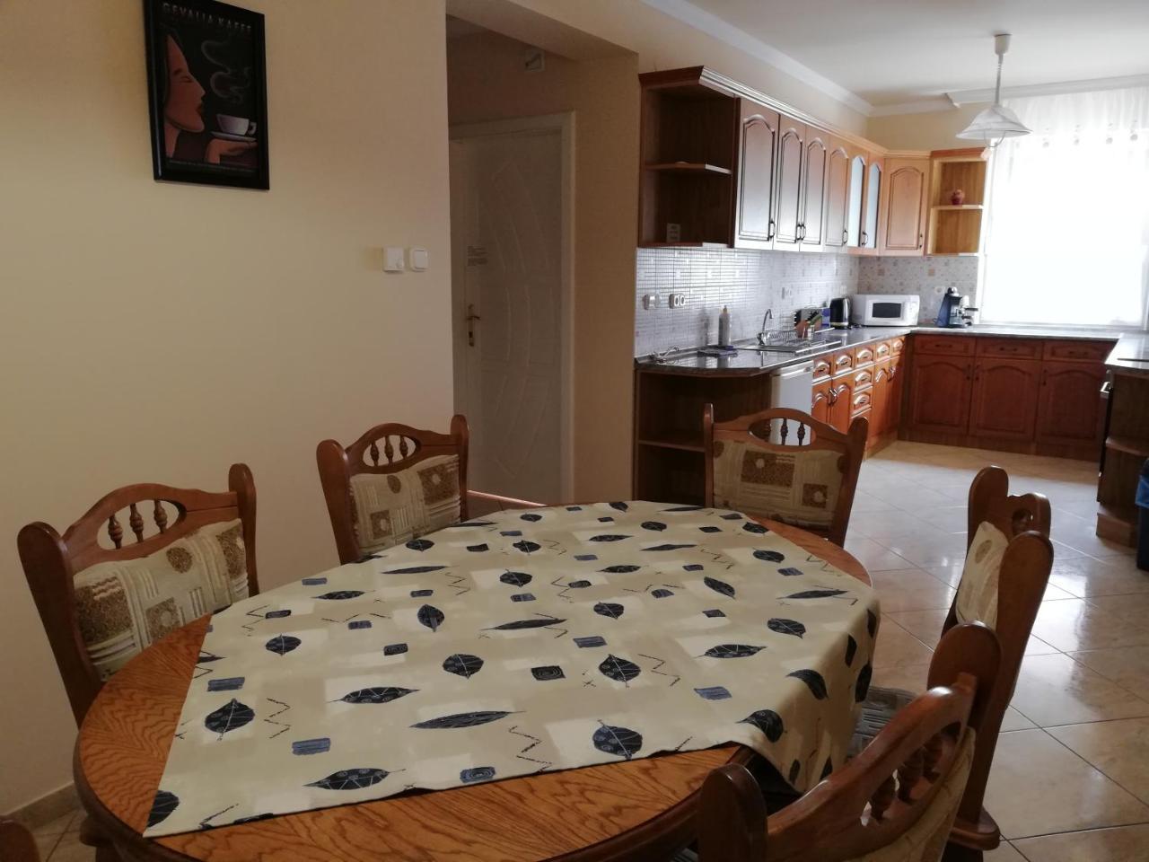 Imola Es Andrea Apartmanhaz Hajdúszoboszló Eksteriør bilde